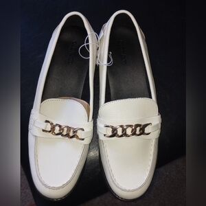 Old Navy Women's  Chunky Slip On Ivory Loafer Size 10M